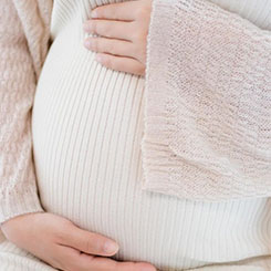 金属中框，玻璃⁉🏀背盖，🏥😋机身侧边指纹😐解锁，圆角矩😲形的影像模组🧖‍♀️国内有代孕机构吗